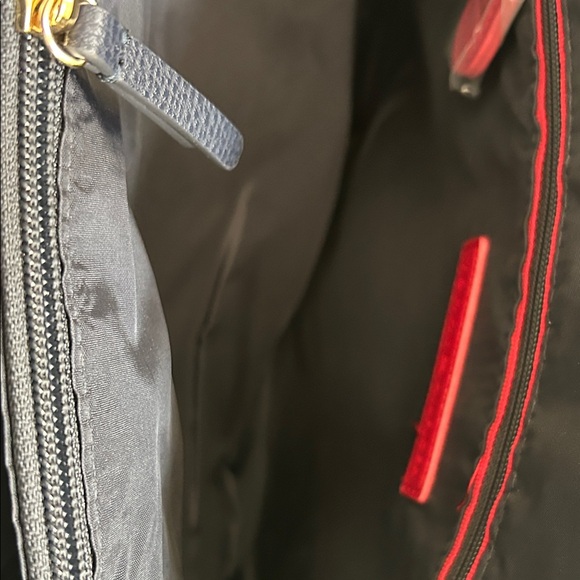 Tommy Hilfiger Women's Geometric Black and Red Shoulder Bag - Picture 12 of 15